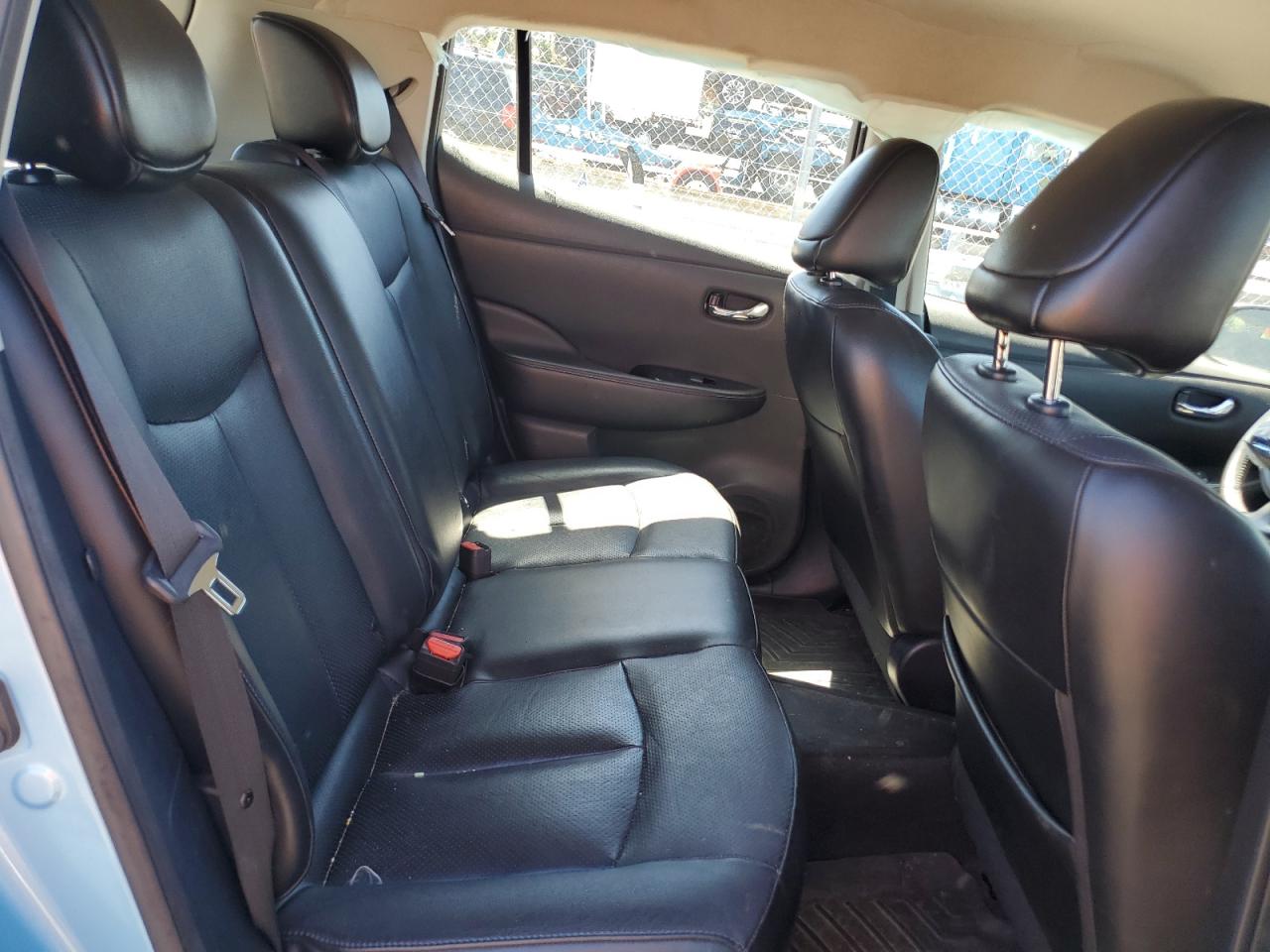 1N4AZ0CP5FC328739 2015 Nissan Leaf S