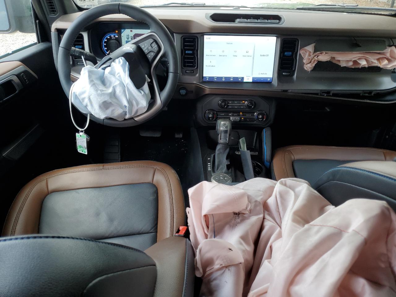 1FMDE5BH2PLC18318 2023 Ford Bronco Base