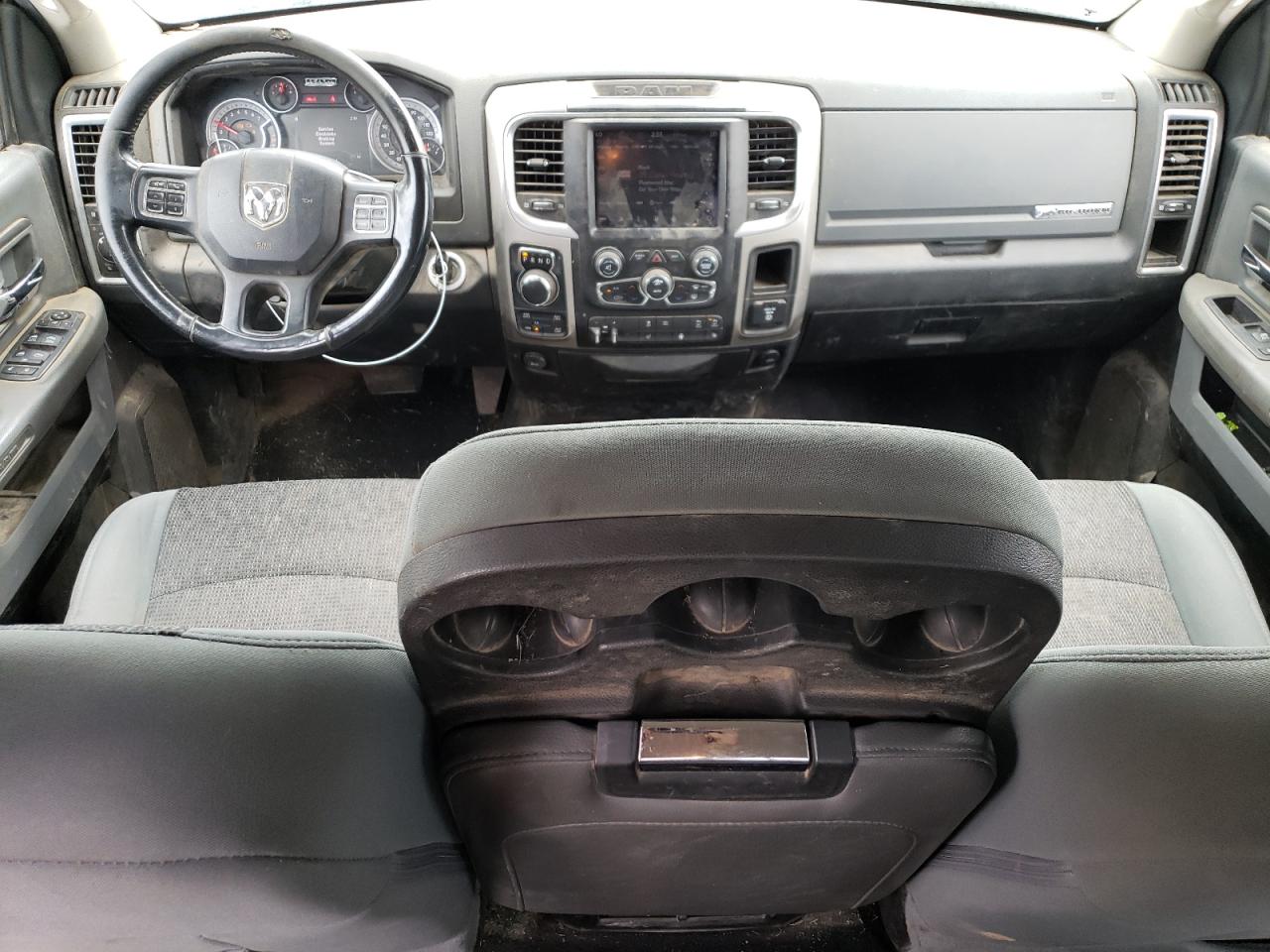 1C6RR7LT7KS535398 2019 Ram 1500 Classic Slt