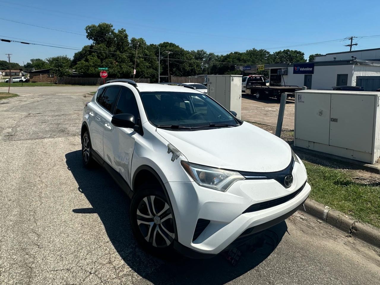 2017 Toyota Rav4 Le vin: 2T3ZFREV4HW340595