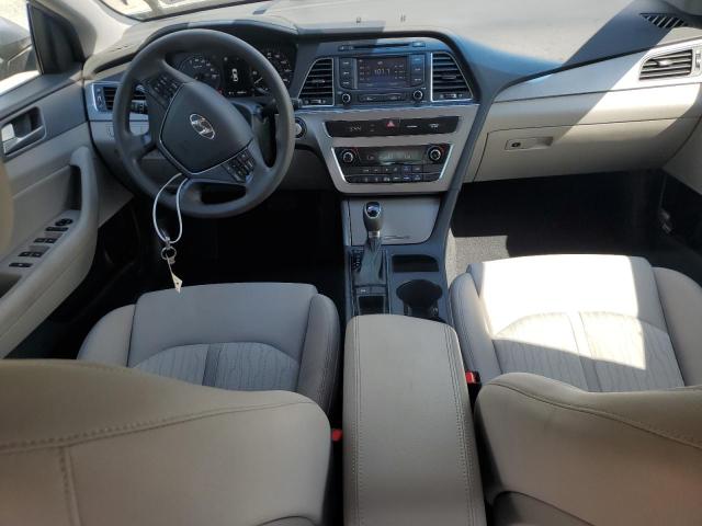 2016 Hyundai Sonata Hybrid VIN: KMHE24L17GA040653 Lot: 57117234