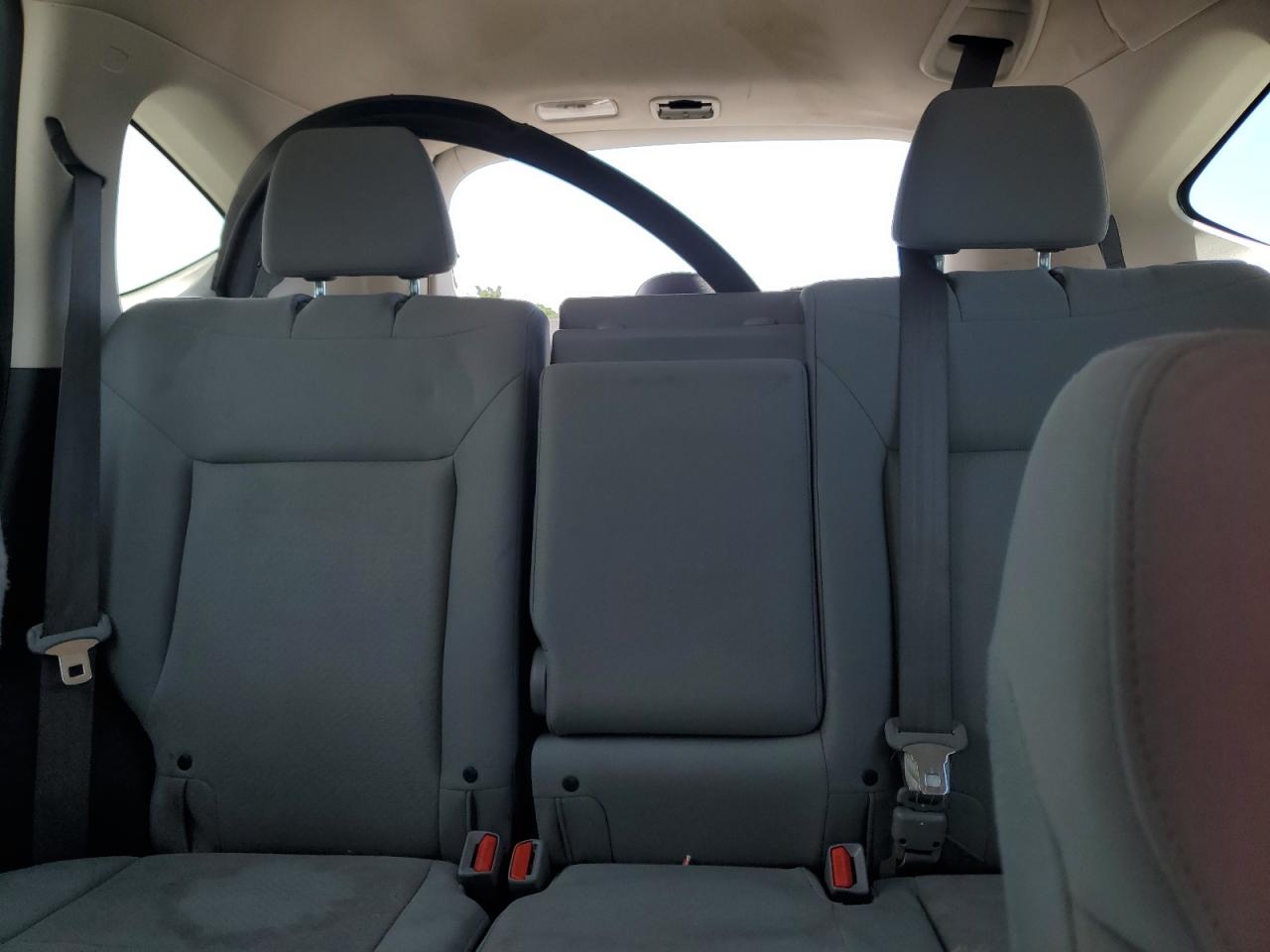 3CZRM3H33FG705952 2015 Honda Cr-V Lx