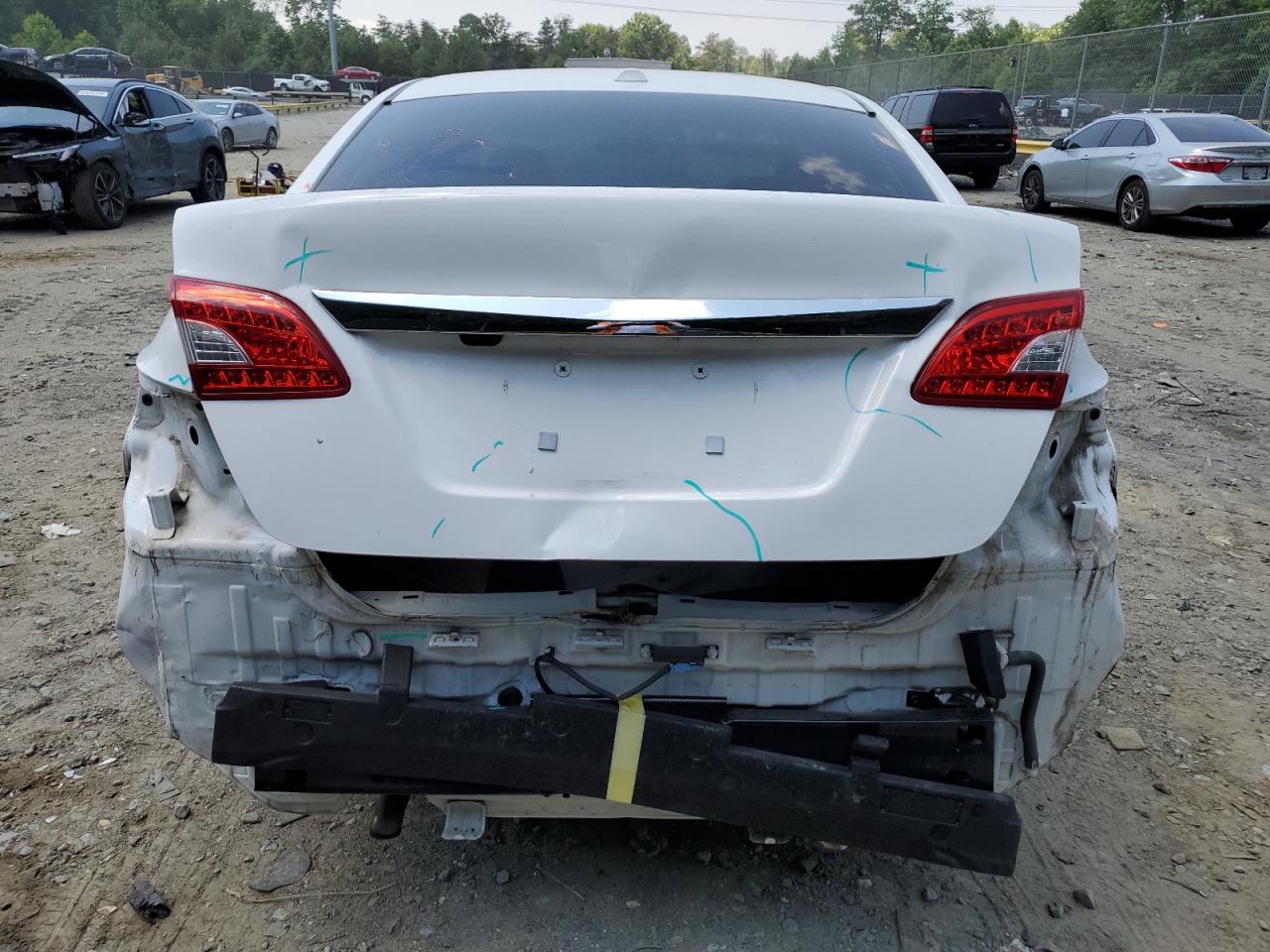 3N1AB7AP9FL665111 2015 Nissan Sentra S