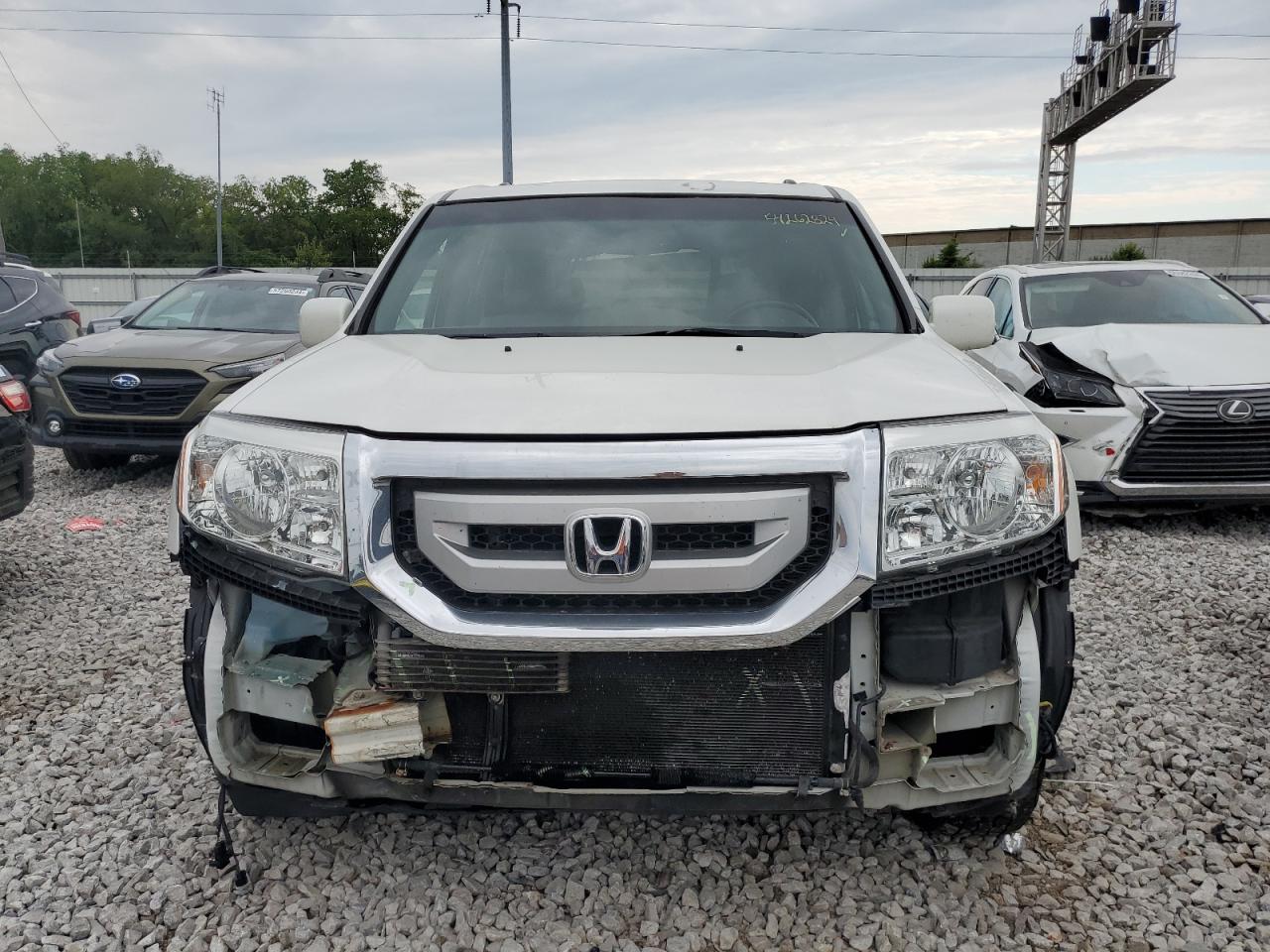 5FNYF4H9XBB015217 2011 Honda Pilot Touring