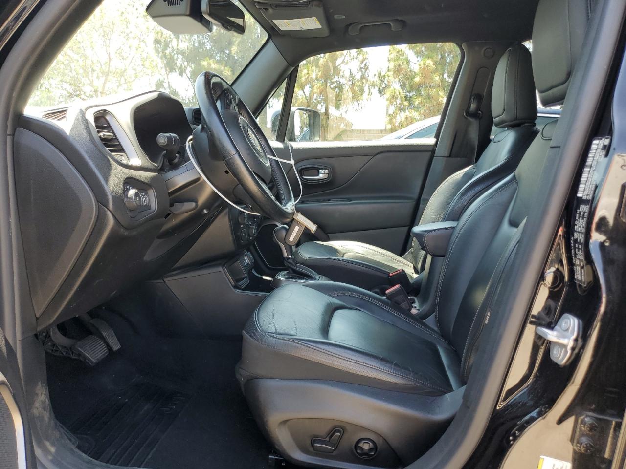 ZACNJAB16LPK97351 2020 Jeep Renegade Latitude