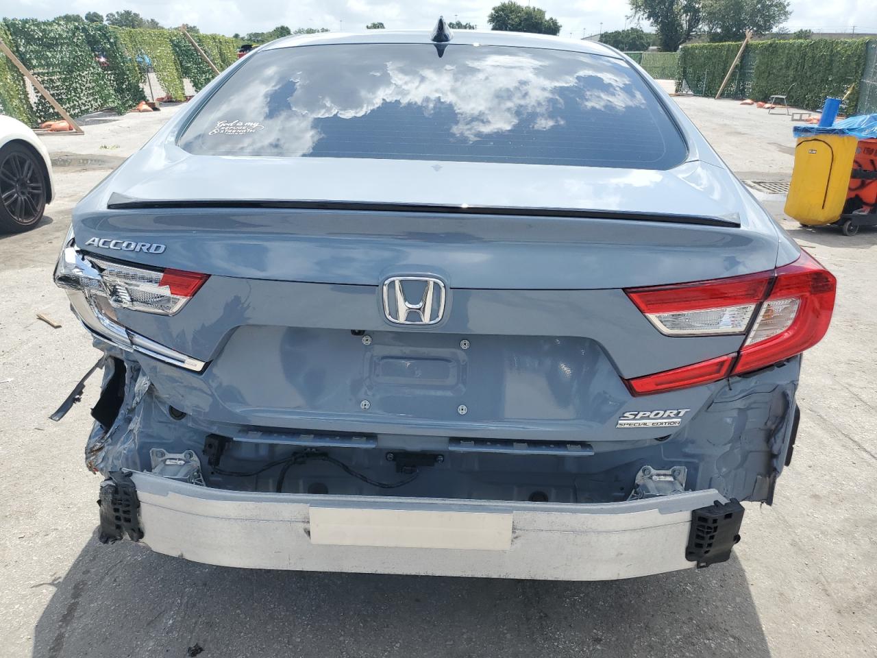 1HGCV1F45NA105618 2022 Honda Accord Sport Se