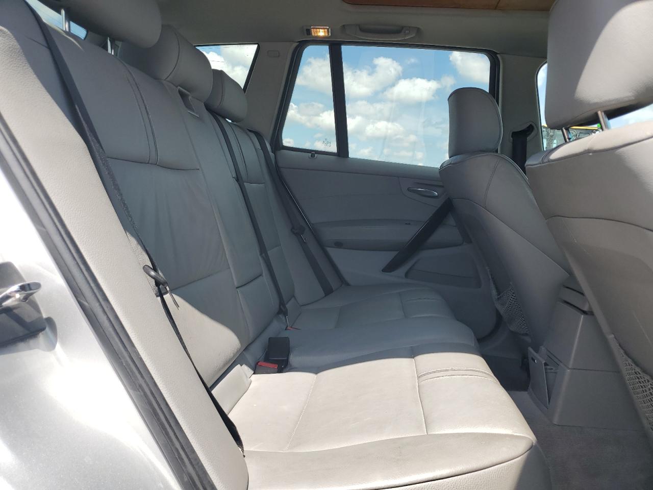 WBXPC93417WF03042 2007 BMW X3 3.0Si