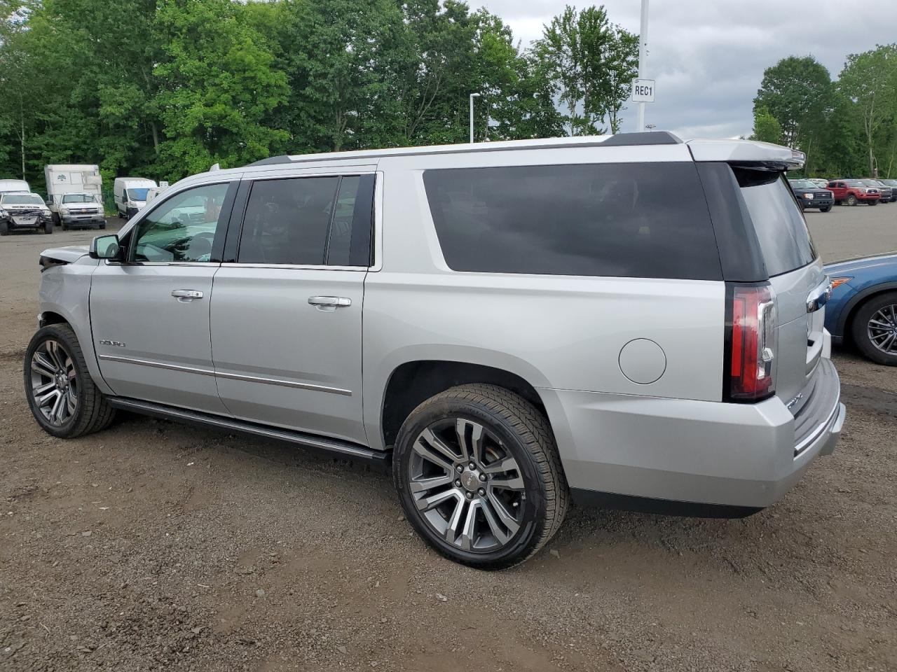 GMC YUKON DENALI