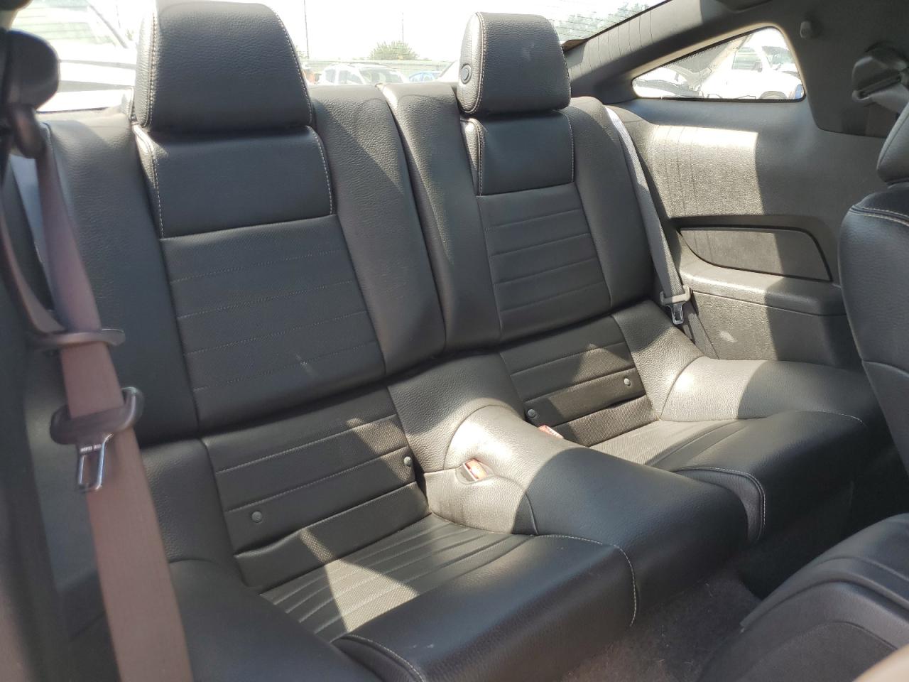 1ZVBP8AM2B5107235 2011 Ford Mustang