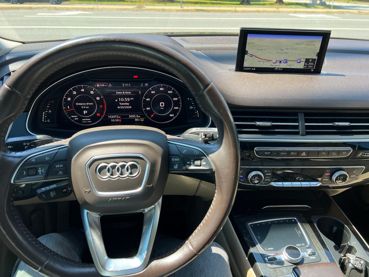 2018 Audi Q7 Prestige vin: WA1VAAF77JD043347