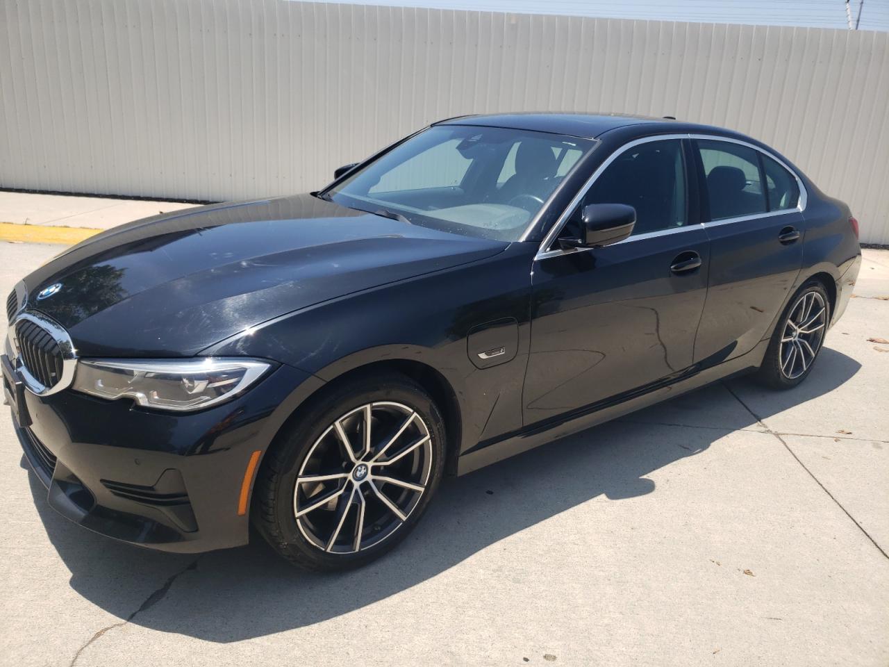 2022 BMW 330E vin: 3MW5P7J0XN8C71893