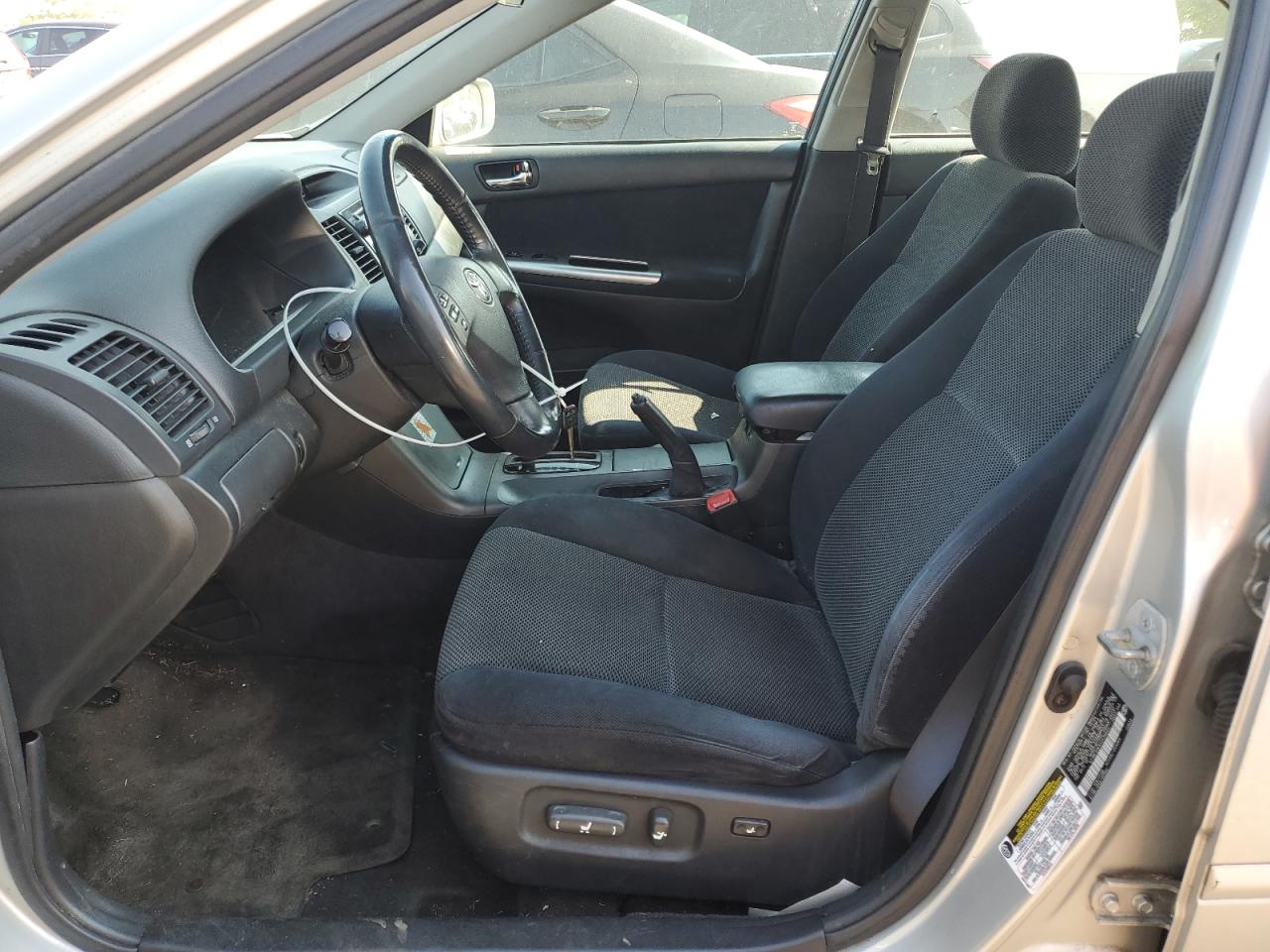 4T1BE32KX5U435033 2005 Toyota Camry Le