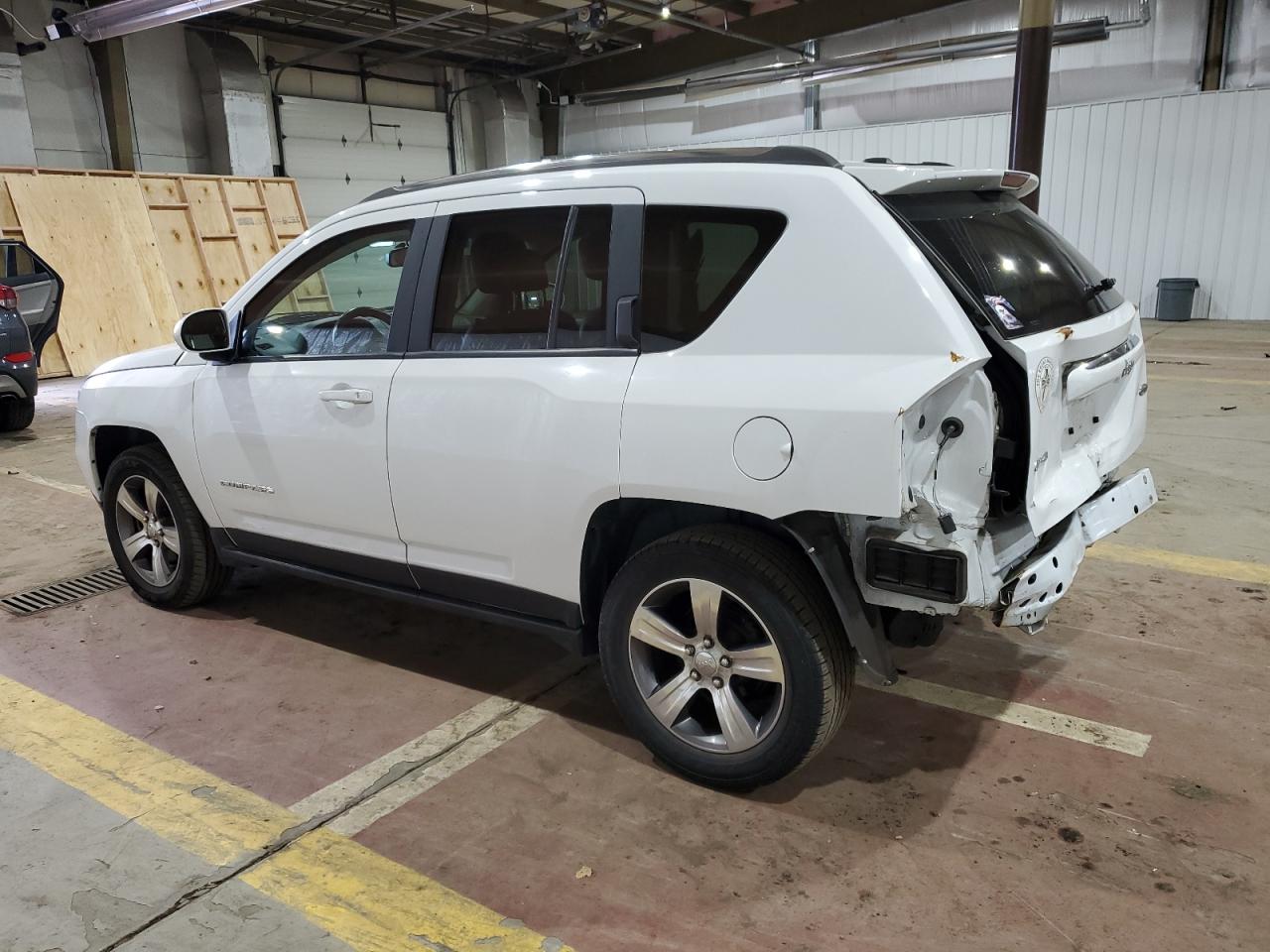 1C4NJDEB2GD672147 2016 Jeep Compass Latitude