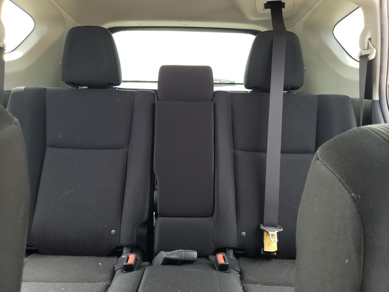 JTMBFREV5HJ709786 2017 Toyota Rav4 Le