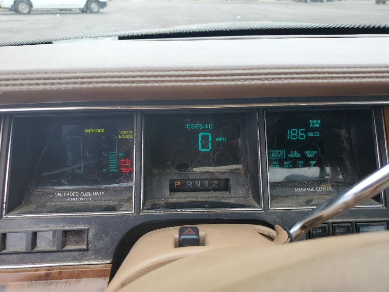 1LNLM82W3RY751363 1994 Lincoln Town Car Signature