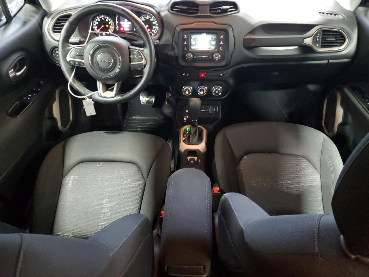 ZACCJBBT4GPE35833 2016 Jeep Renegade Latitude