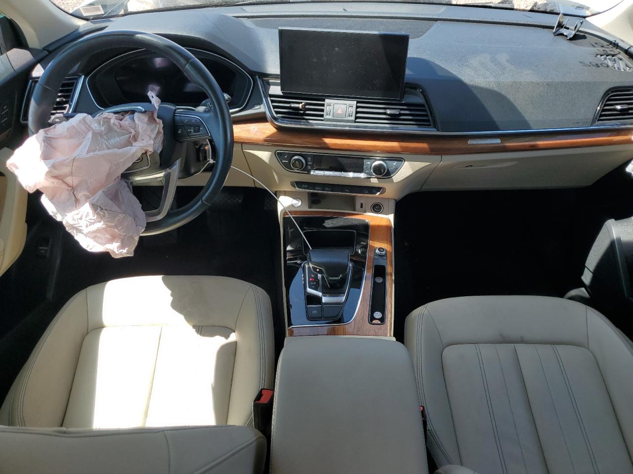 WA1BAAFY3M2051831 2021 Audi Q5 Premium Plus