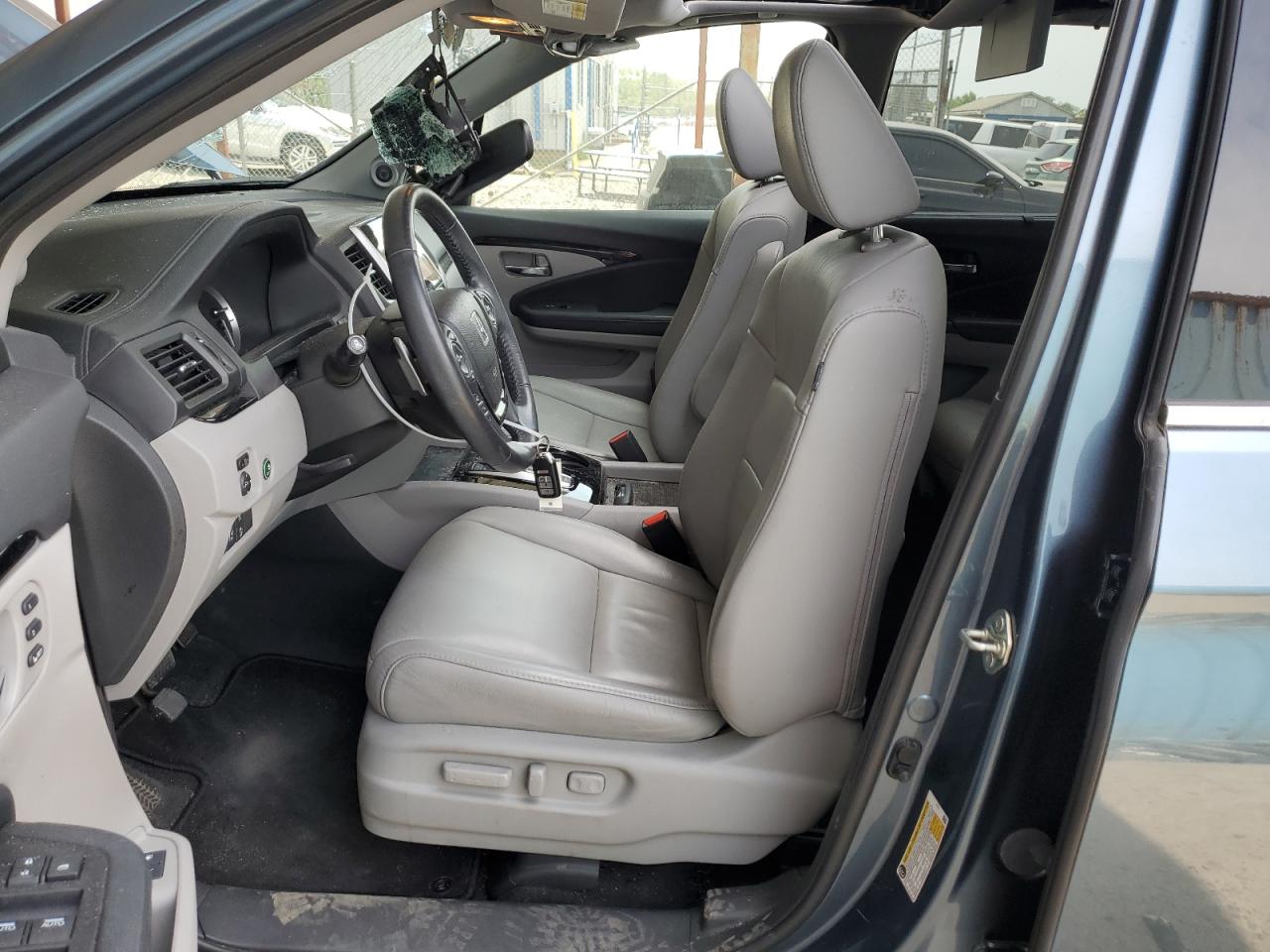 5FNYF6H93JB048196 2018 Honda Pilot Touring