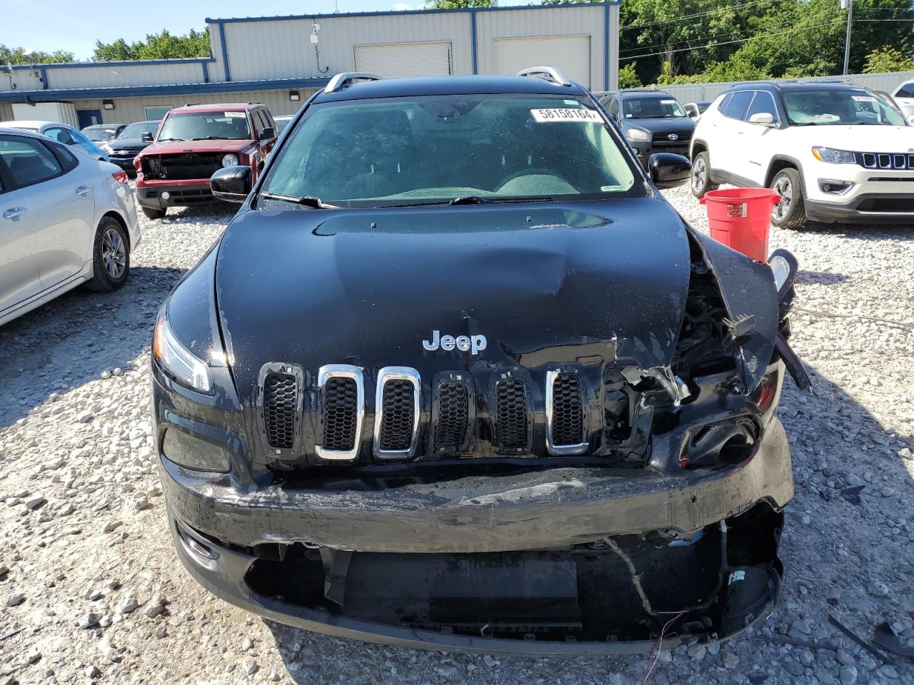 2017 Jeep Cherokee Latitude vin: 1C4PJMCB1HW606836