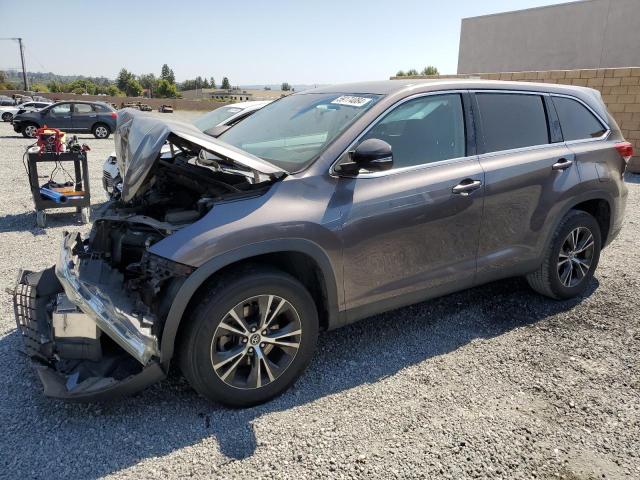 VIN 5TDZARFH8KS046231 2019 Toyota Highlander, LE no.1