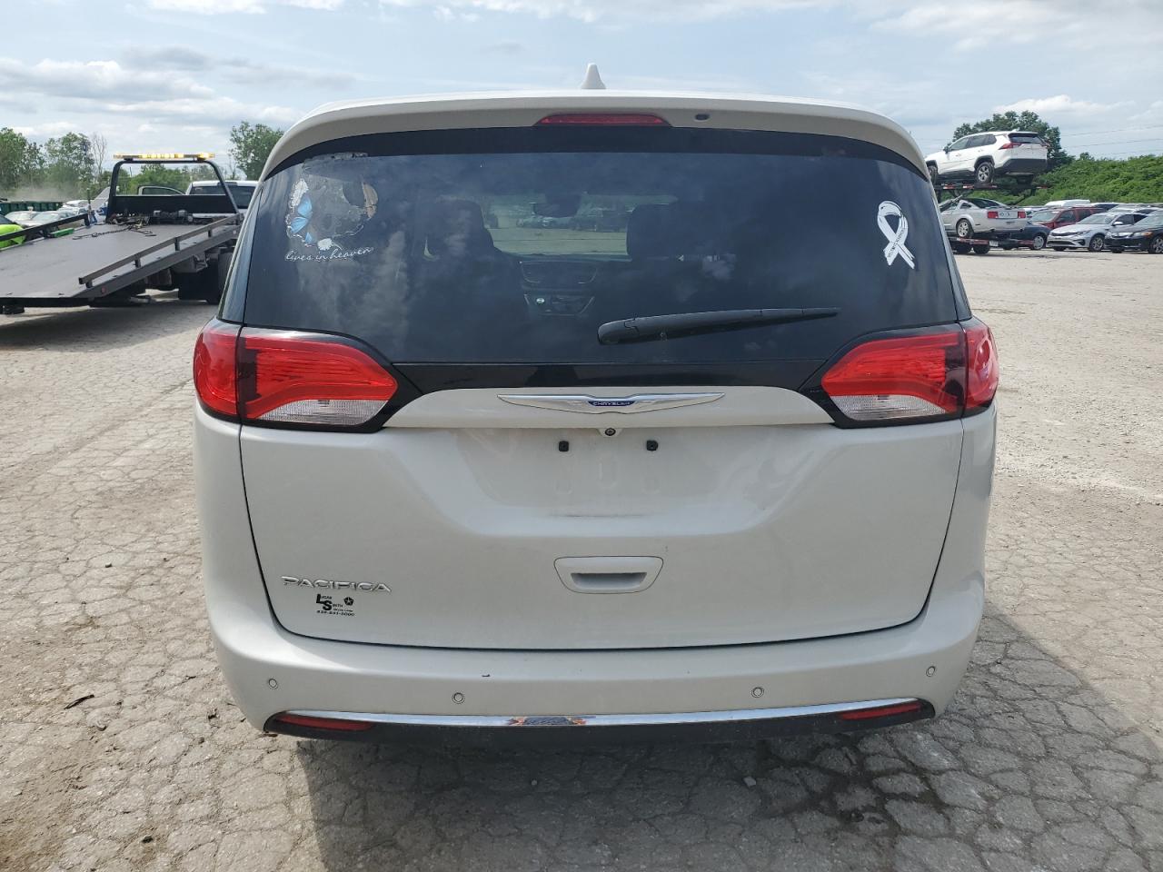 2019 Chrysler Pacifica Touring Plus vin: 2C4RC1FG6KR657905