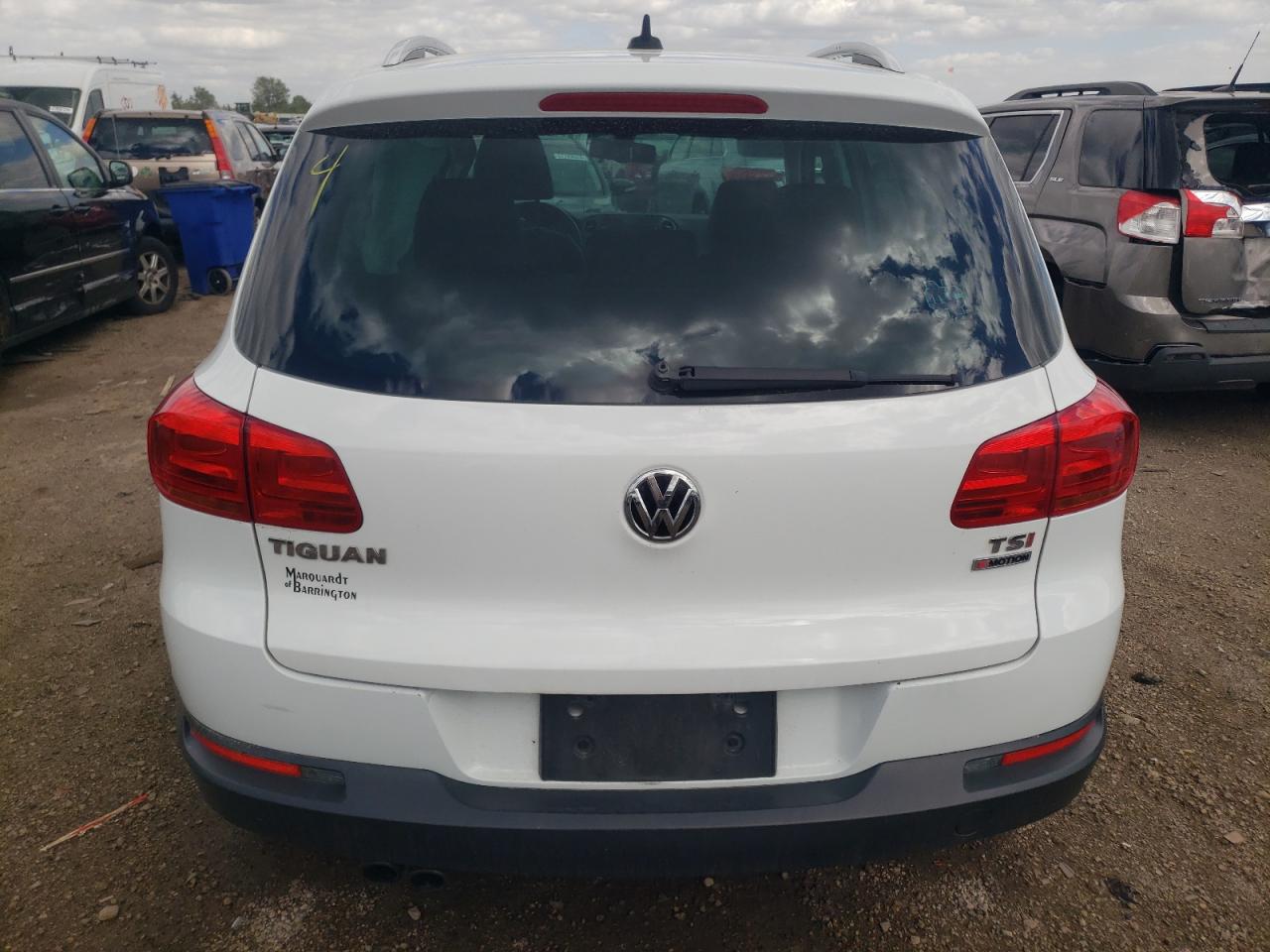 WVGSV7AX8HK022001 2017 Volkswagen Tiguan Wolfsburg