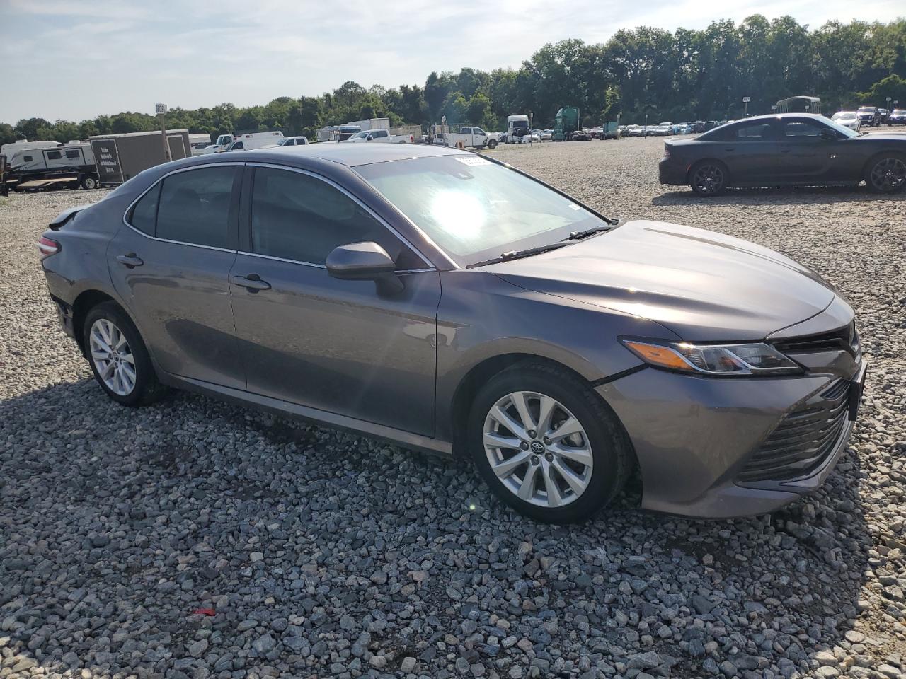 2018 Toyota Camry L vin: 4T1B11HK3JU159103