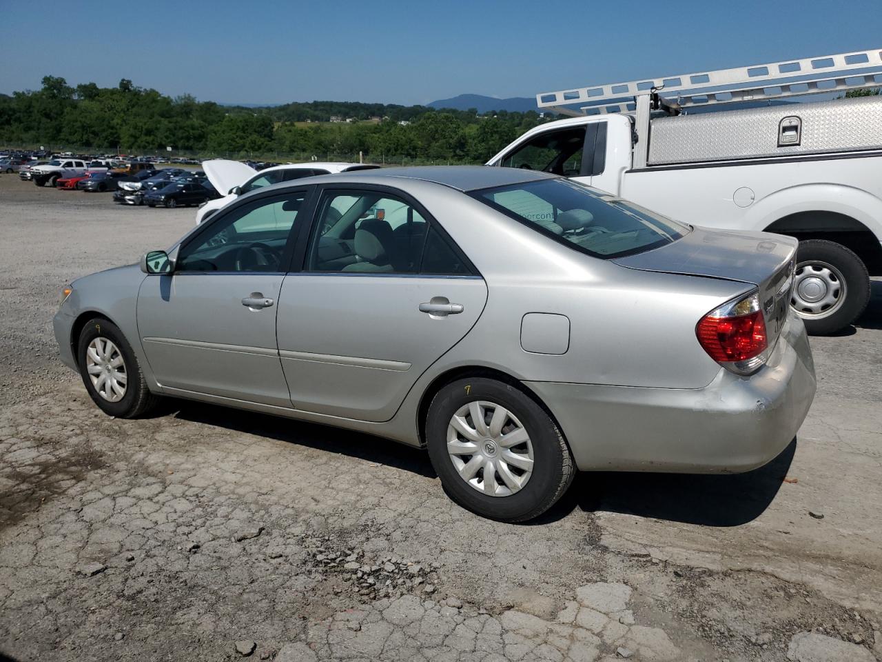 4T1BE30K65U959086 2005 Toyota Camry Le