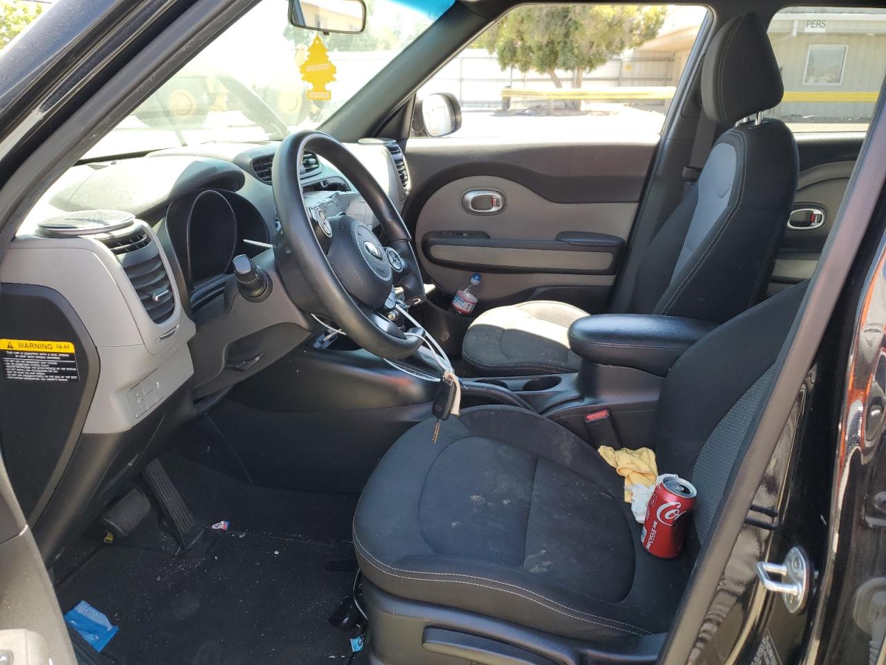 KNDJP3A55J7559922 2018 Kia Soul +