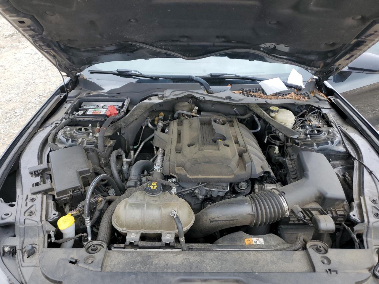 1FA6P8TH1F5422740 2015 Ford Mustang