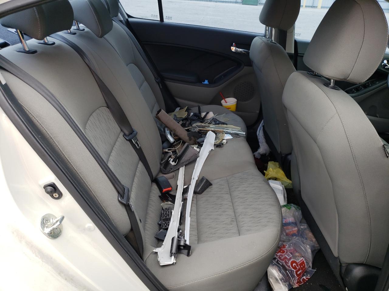 KNAFK4A60F5418016 2015 Kia Forte Lx