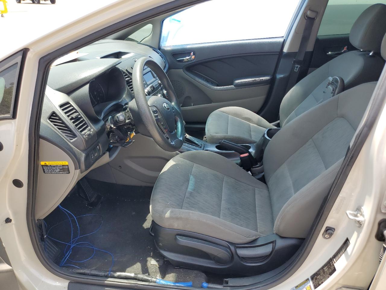 KNAFK4A61F5257076 2015 Kia Forte Lx