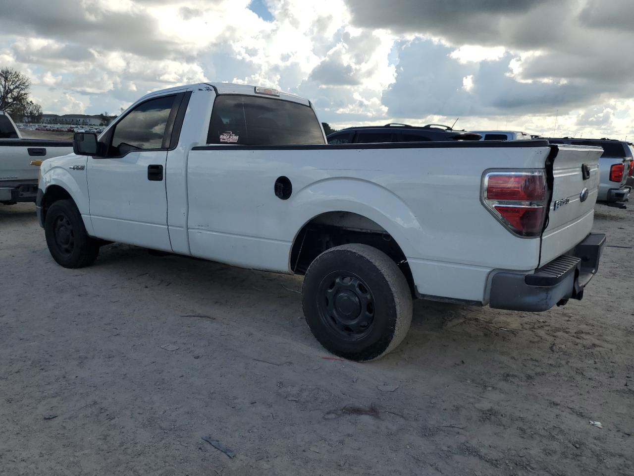 2013 Ford F150 vin: 1FTPF1CF3DKG03487