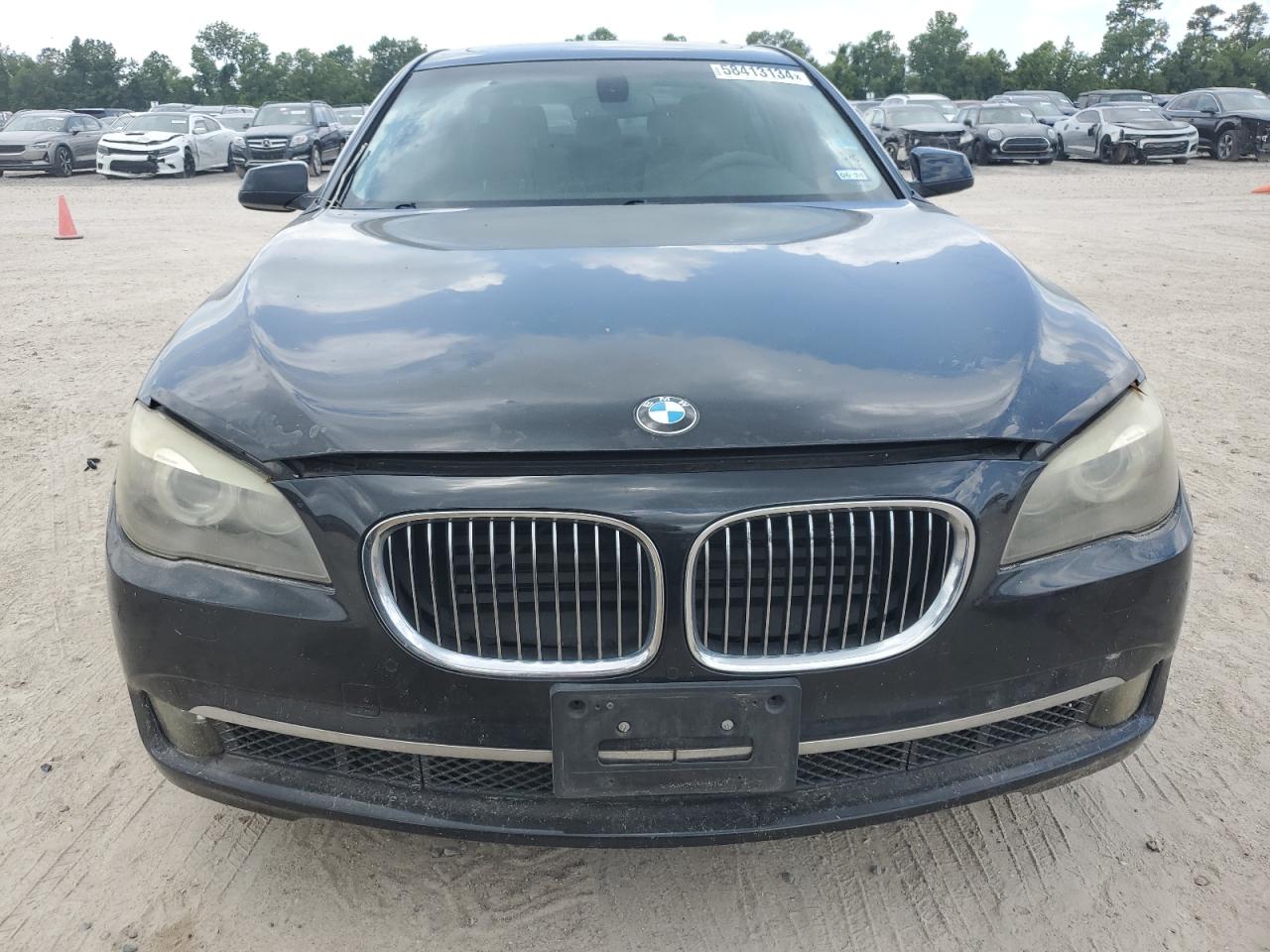 2012 BMW 740 I vin: WBAKA4C52CDS99036