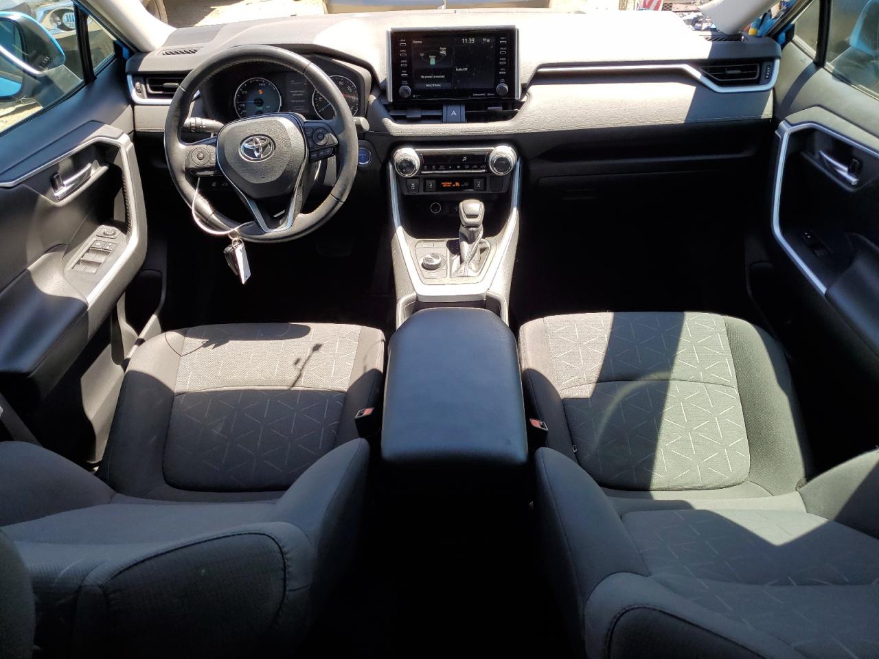 2T3RWRFV0LW094832 2020 Toyota Rav4 Xle