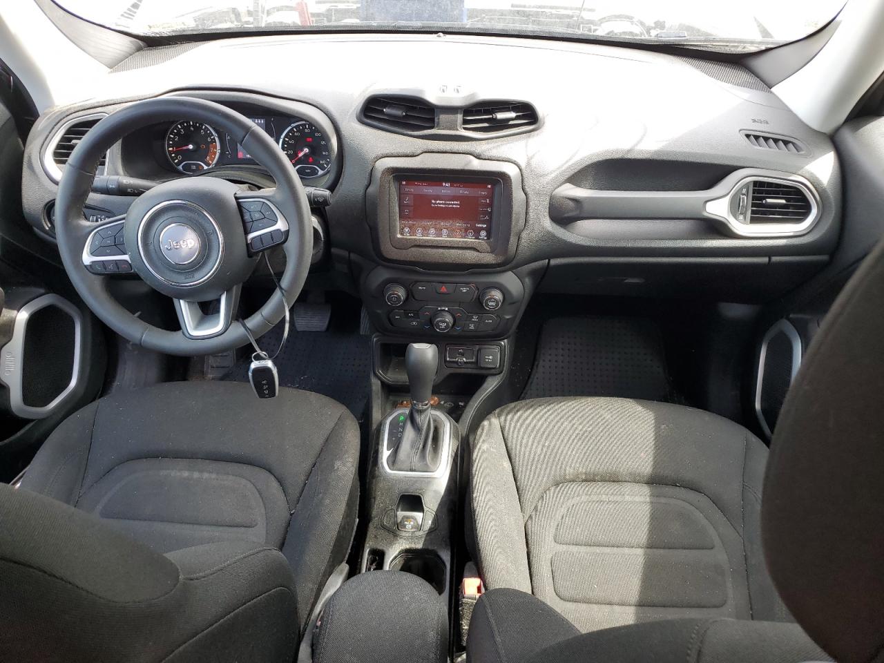 ZACNJABBXKPJ90326 2019 Jeep Renegade Latitude