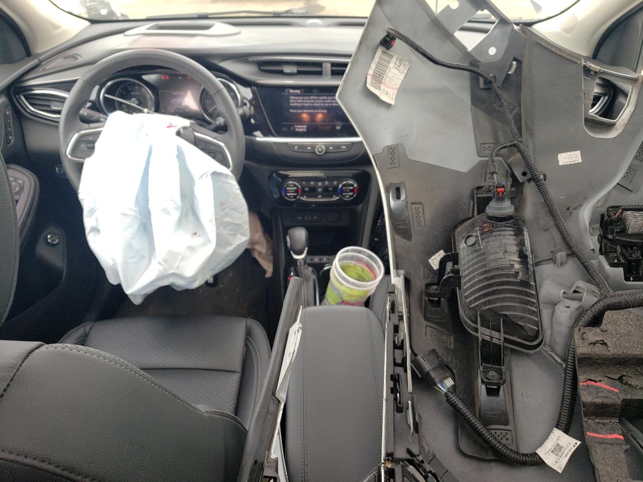 KL4MMGSL8MB061686 2021 Buick Encore Gx Essence