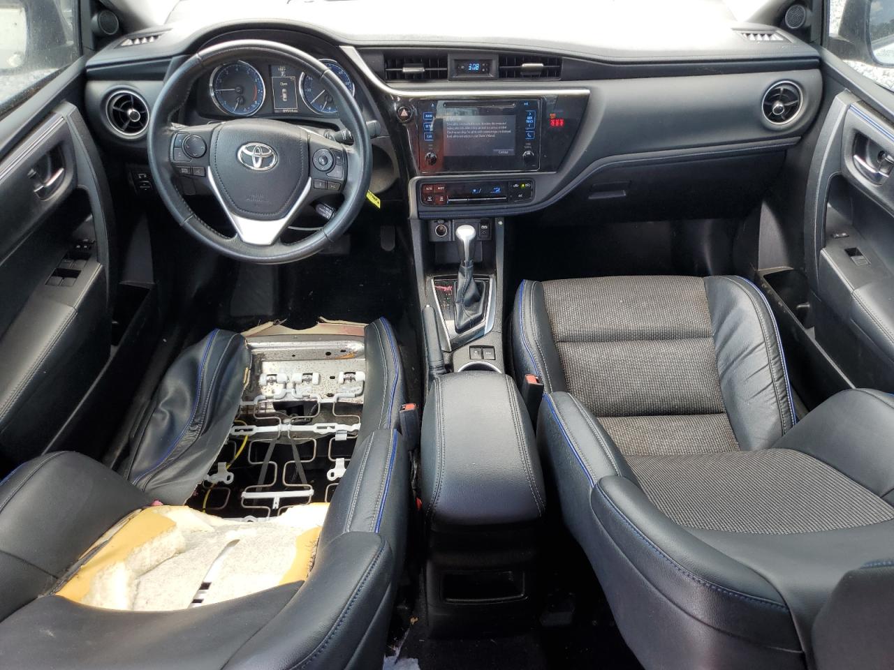 2019 Toyota Corolla L vin: 5YFBURHE0KP858529