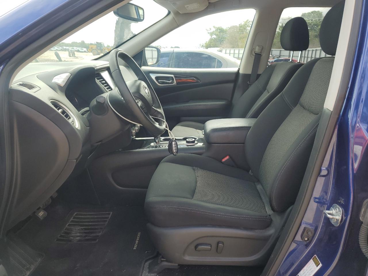 5N1DR2MM7KC597709 2019 Nissan Pathfinder S