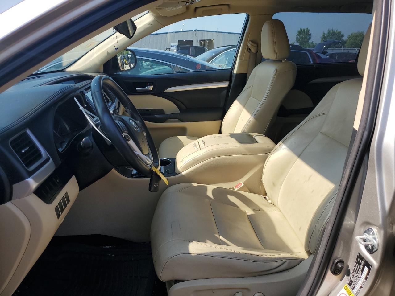 5TDJKRFH6FS075050 2015 Toyota Highlander Xle