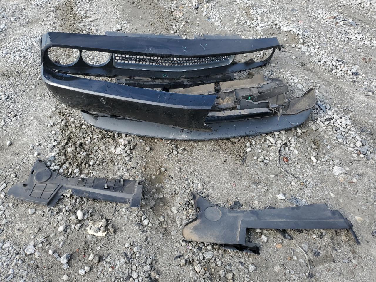 2C3CDYAGXEH201813 2014 Dodge Challenger Sxt