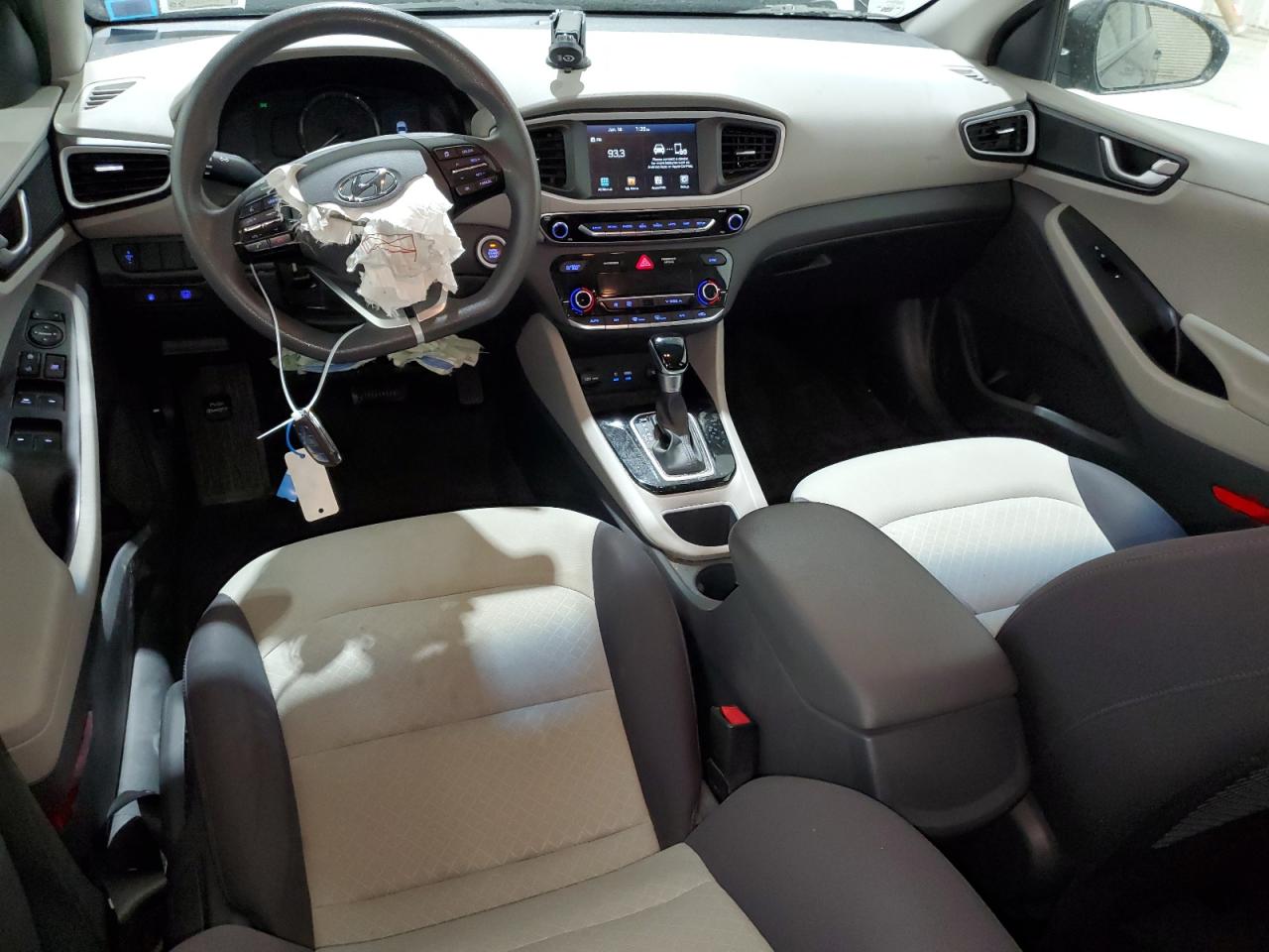 KMHC65LCXHU057532 2017 Hyundai Ioniq Blue