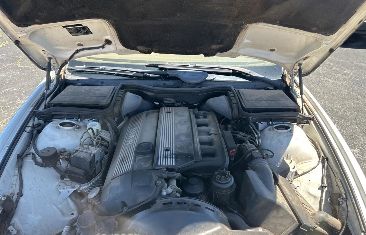 WBADP6349YBV64158 2000 BMW 528 It Automatic