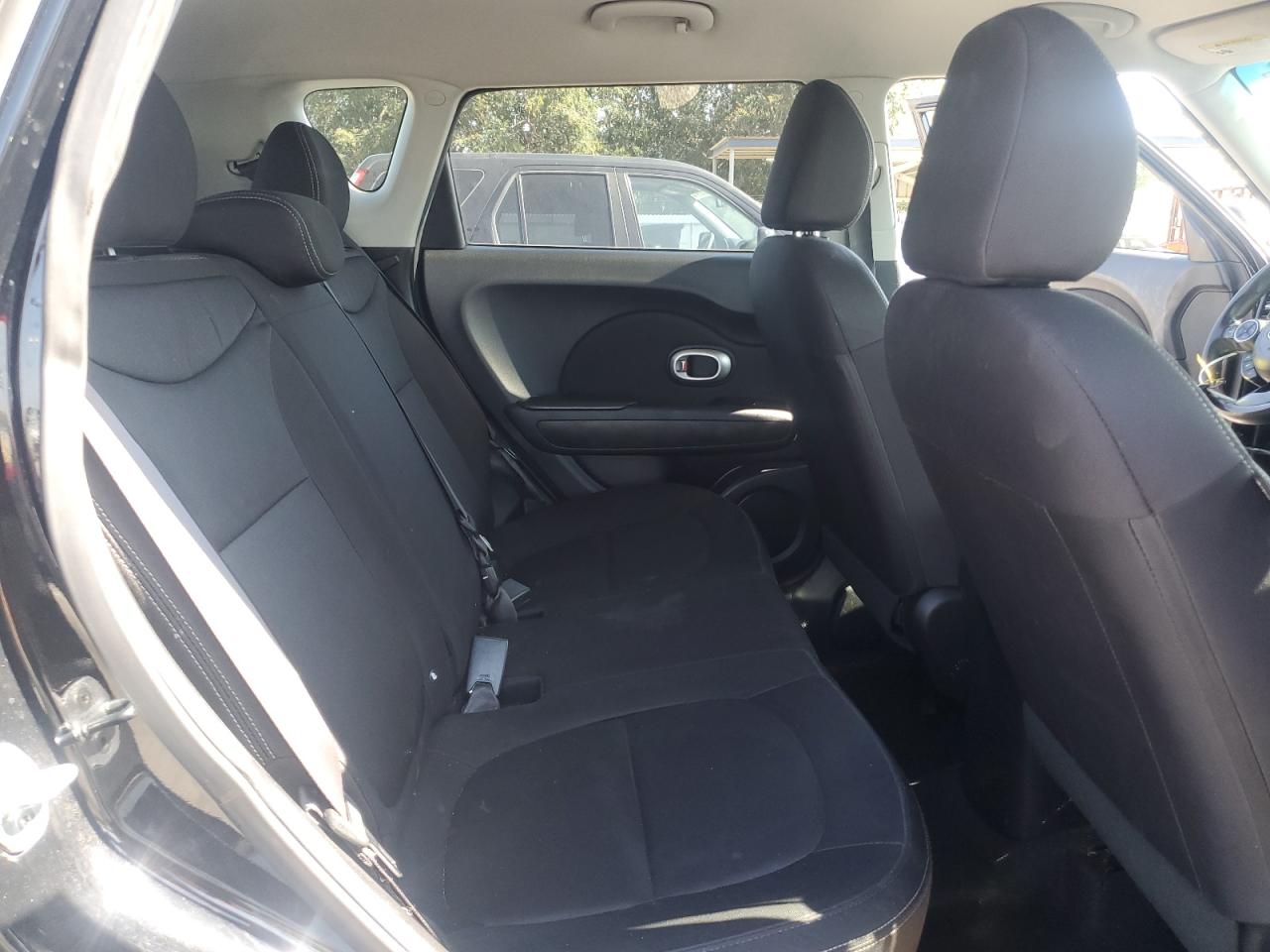 KNDJN2A20G7389306 2016 Kia Soul