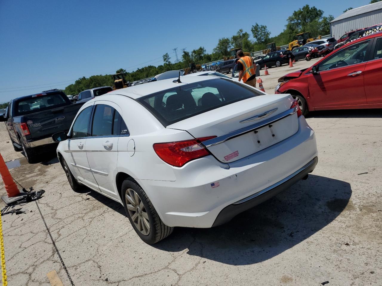 2013 Chrysler 200 Touring vin: 1C3CCBBB3DN714393