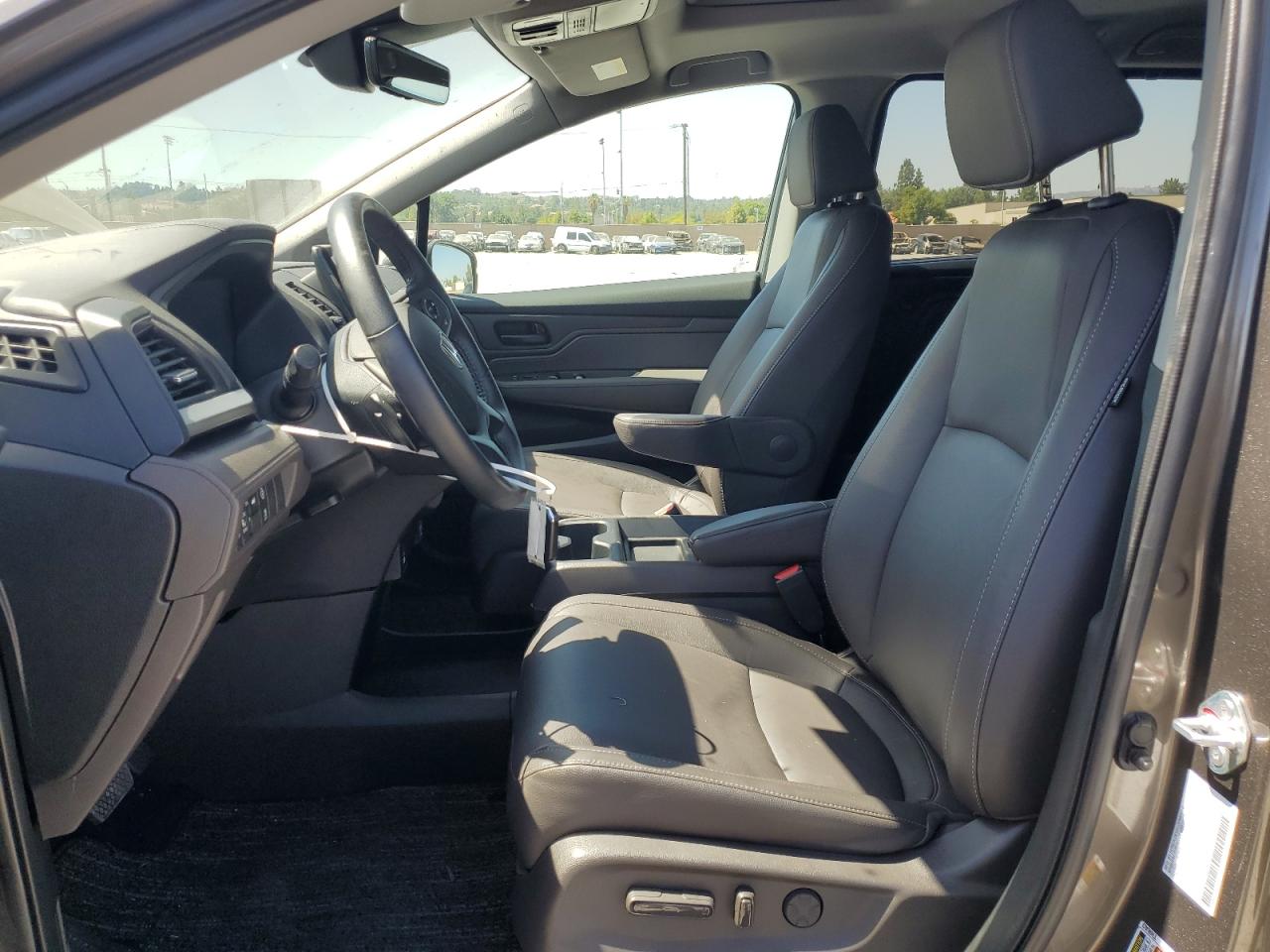 5FNRL6H74NB040982 2022 Honda Odyssey Exl