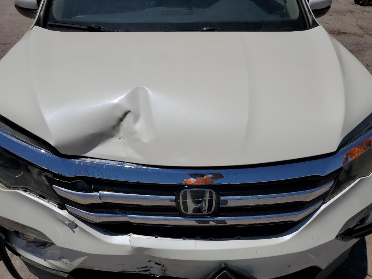 5FNYF6H08GB040427 2016 Honda Pilot Elite