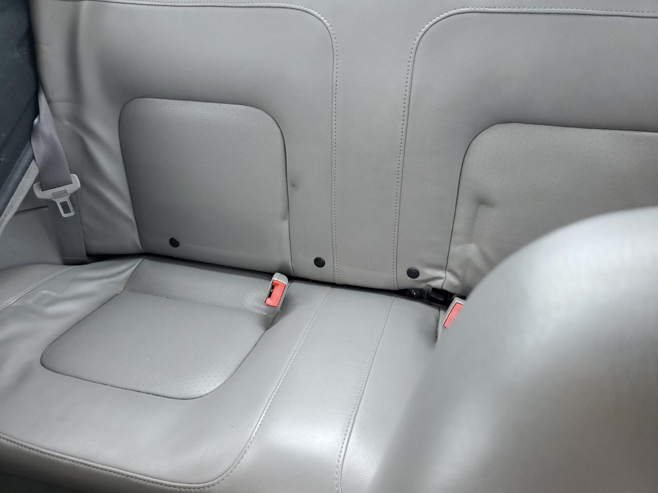 3VWCK21C83M439831 2003 Volkswagen New Beetle Gls