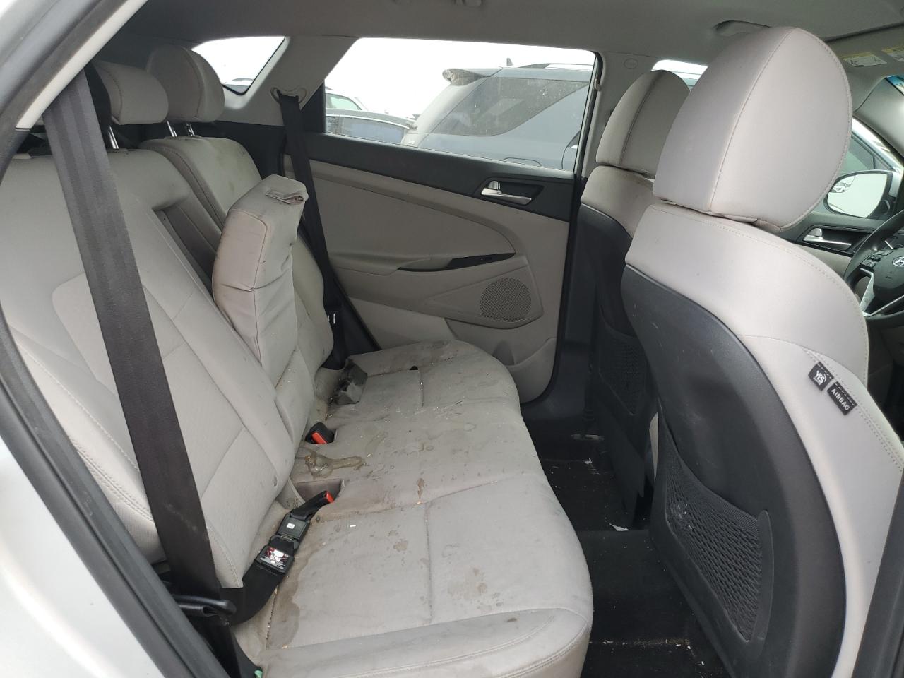 KM8J23A46KU996378 2019 Hyundai Tucson Se