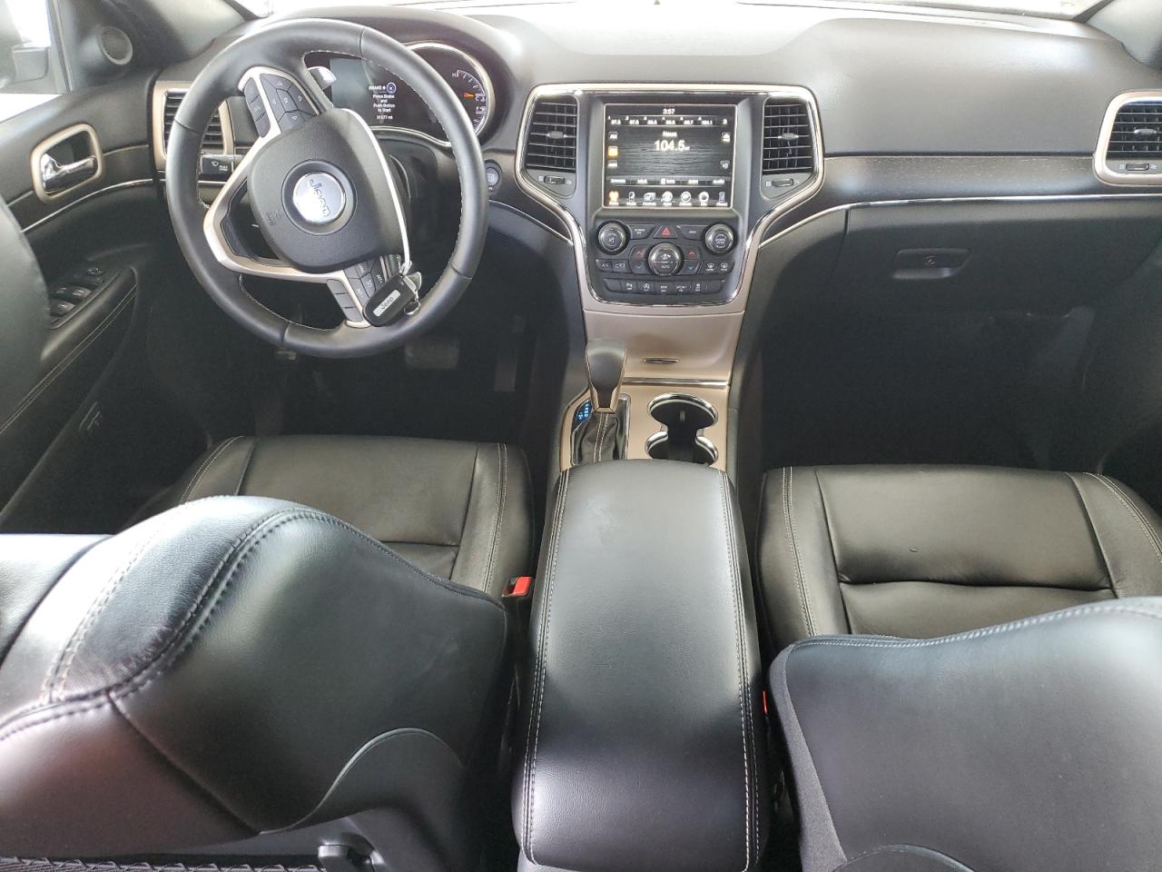 1C4RJFBGXHC810425 2017 Jeep Grand Cherokee Limited